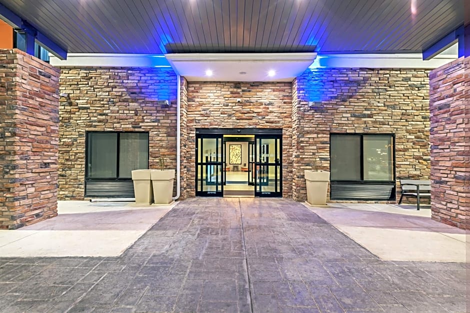 Holiday Inn Express & Suites Perryton By IHG