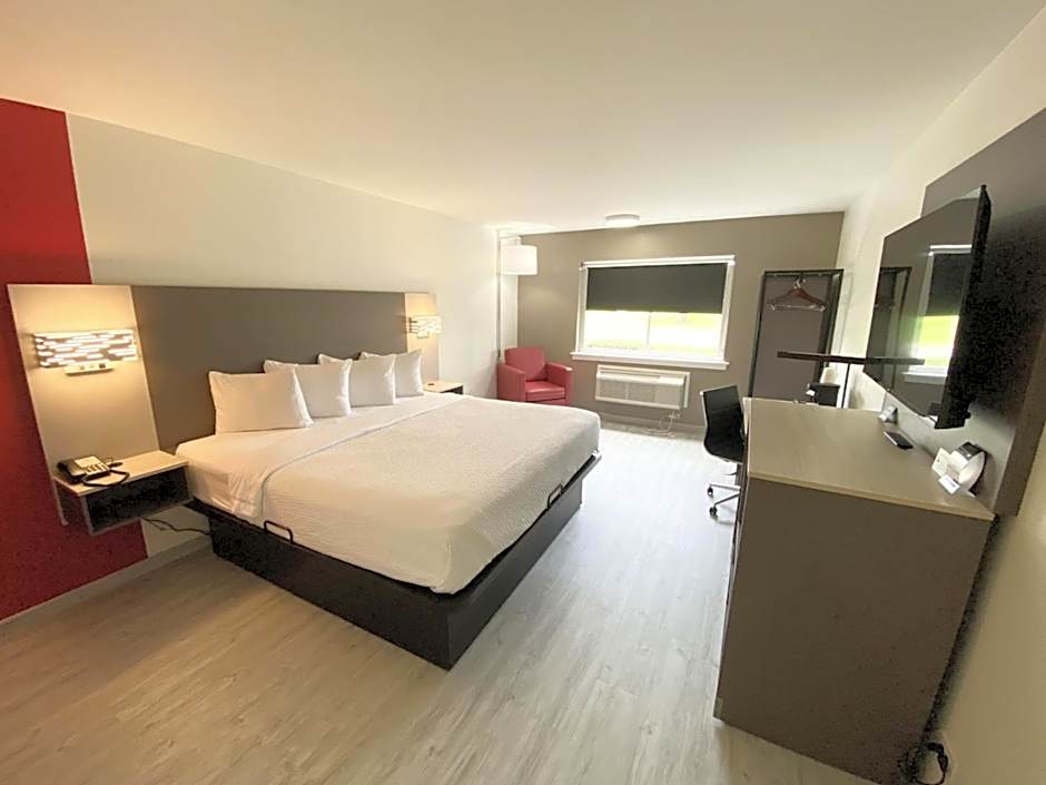 Ramada by Wyndham Tuscaloosa