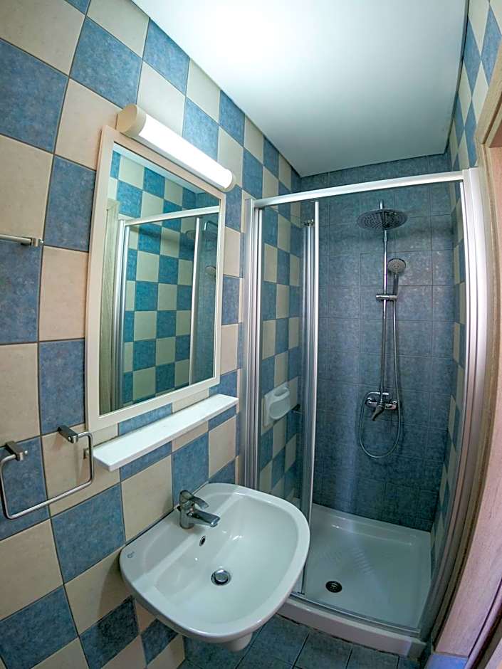 Crystallo Apartments