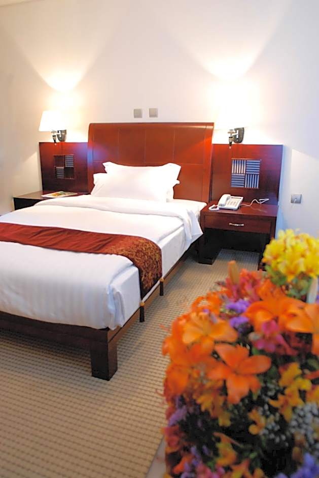 Kaleb Hotel