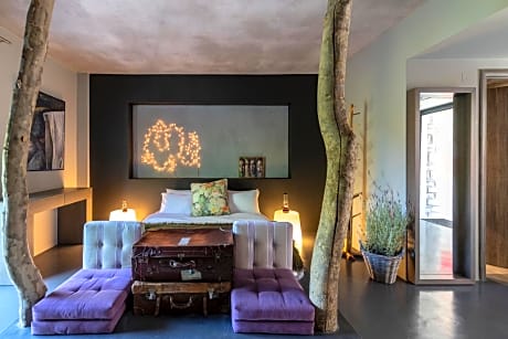 Oniropetra Boutique Hotel