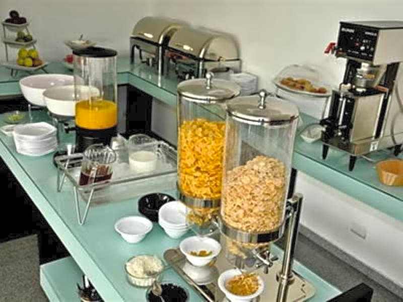 BH Business Hotel Group