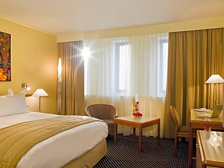 Luxury Room Club Sofitel -1 King-Size Bed, Cityview