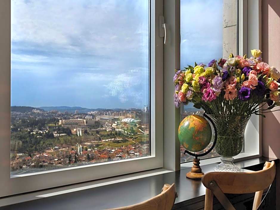 21st Floor Hotel