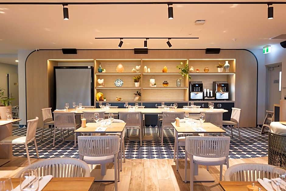 Ibis Darwin Airport Hotel