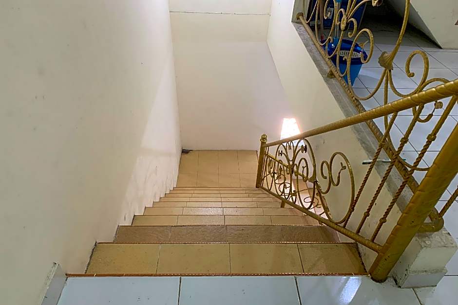 OYO 94020 Lia Kost Syariah Near Perkuburan bontonompo kahar muzakkar