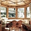Aparthotel Familiaris - Family Apartments - Pools & Spa in Dolomites