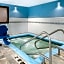 Holiday Inn Express Hotel & Suites Bismarck by IHG