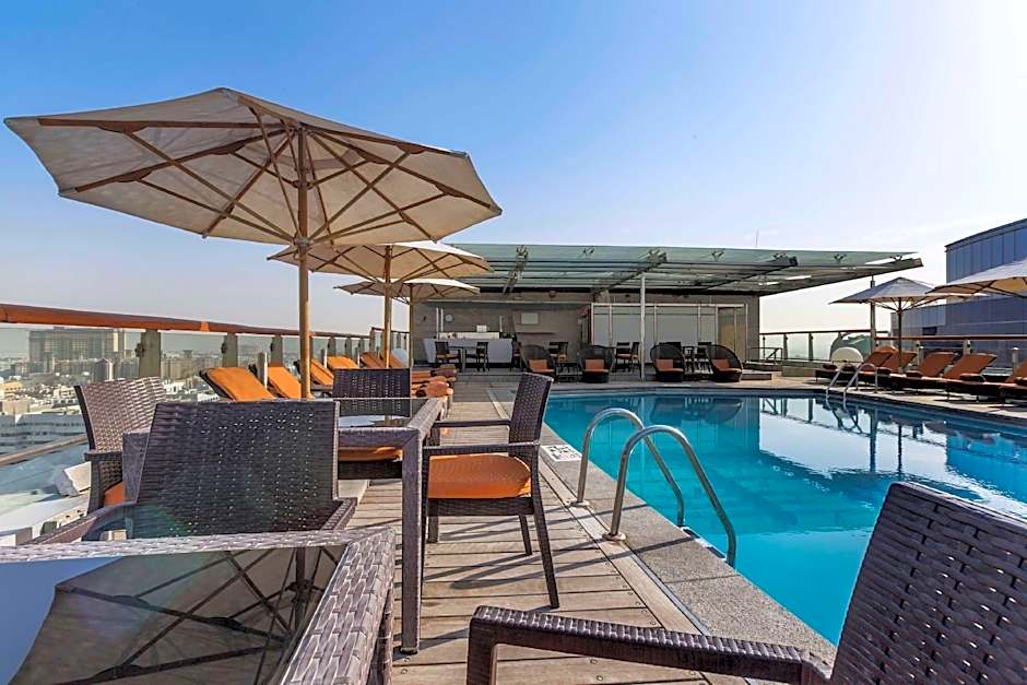 Golden Sands Hotel Creek