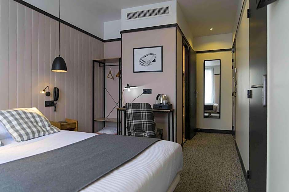 Hotel SUB