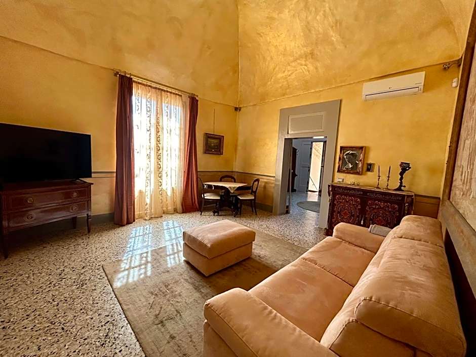 Palazzo de Carlo e il parco dei 7 pozzi