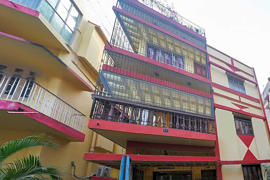 Saga Guest House by OYO Rooms – Calcutta, LA