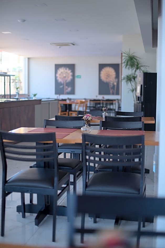 Bristol Infinity Hotel