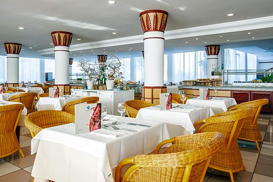 Grupotel Santa Eulària & Spa - Adults Only