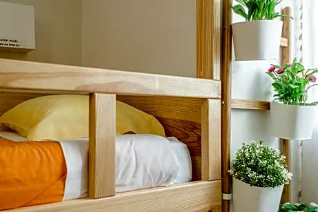 Bed in 10-Bed Mixed Dormitory Room