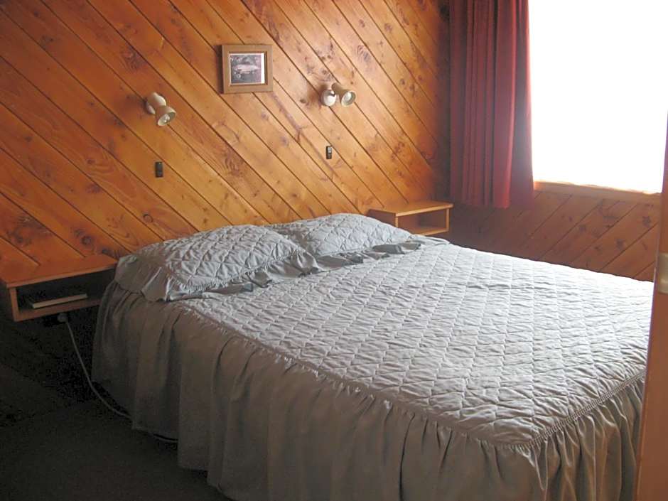 Tongariro River Motel