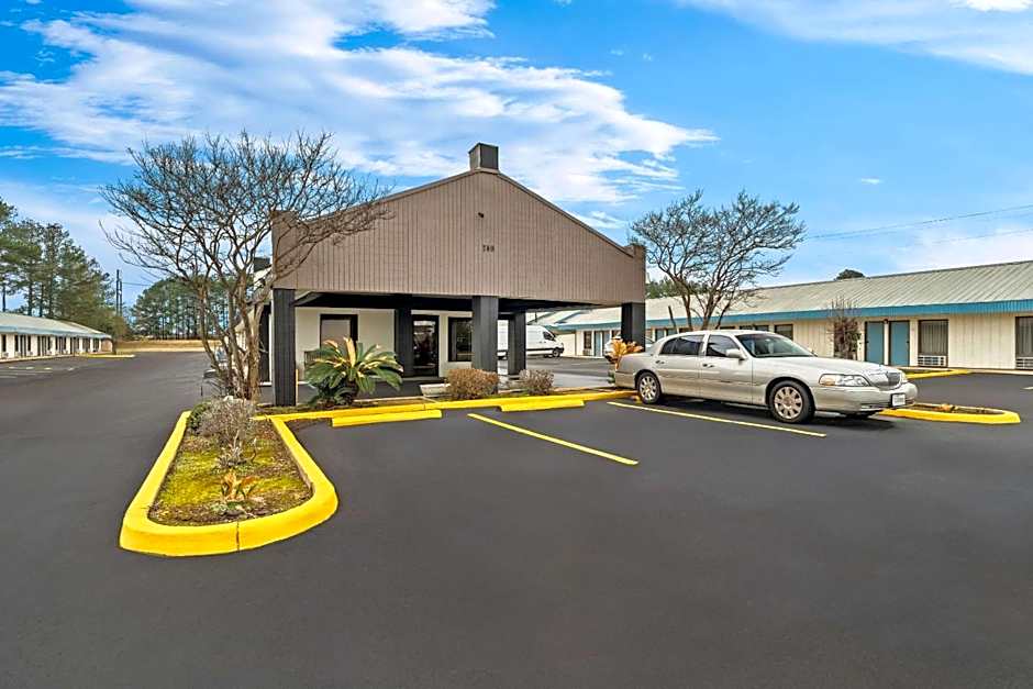 Rodeway Inn & Suites