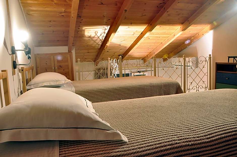 Limni Stone Apartments