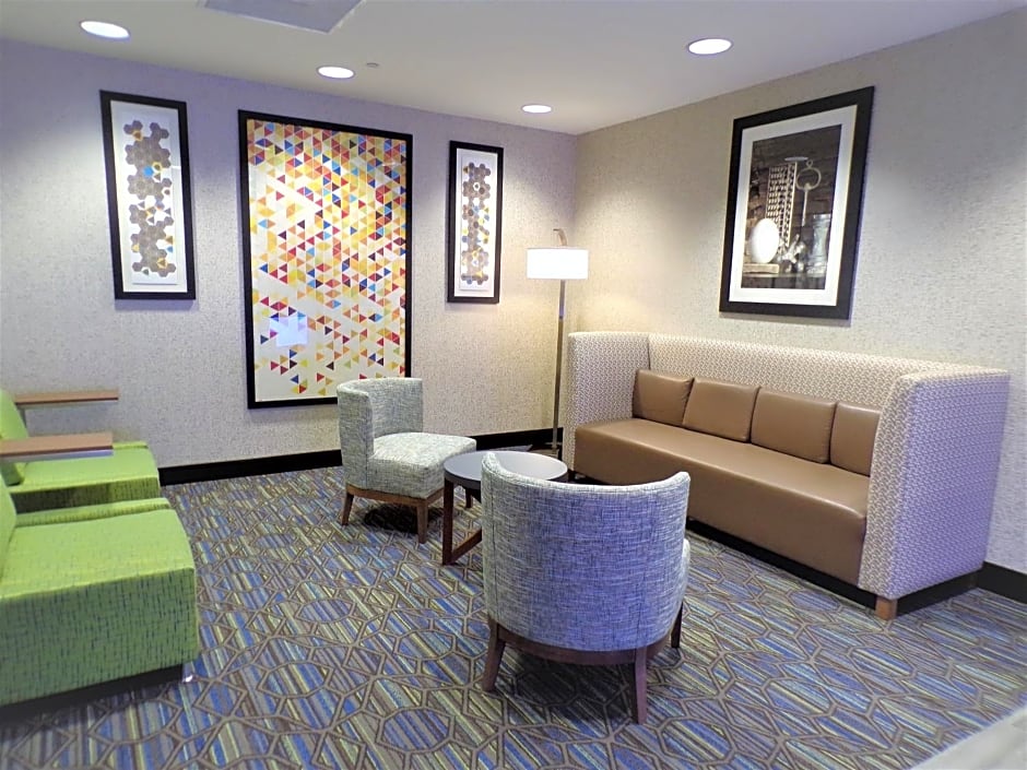 Holiday Inn Express Hotel & Suites Largo-Clearwater