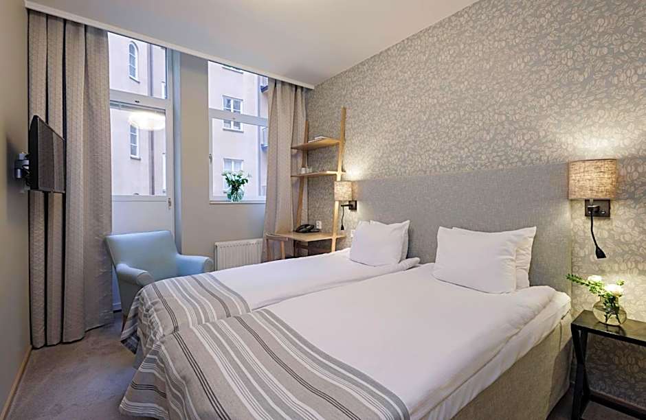 Home Hotel Wellington