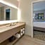 La Quinta Inn & Suites by Wyndham Fredericksburg