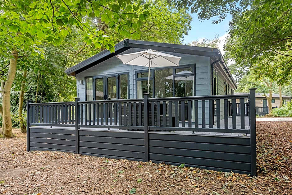 Woolverstone Marina and Lodge Park