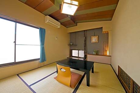 Economy Japanese-Style Room with Shared Bathroom - Non-Smoking (Tsuki)