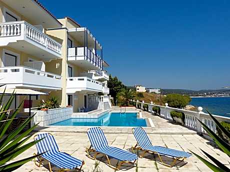 Ostria Seaside Studios and Apartments