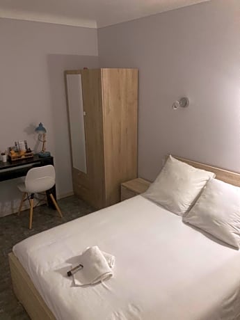 Double Room with Shared Toilet
