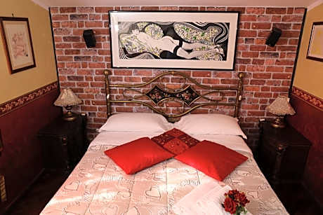 Suite with Garden View