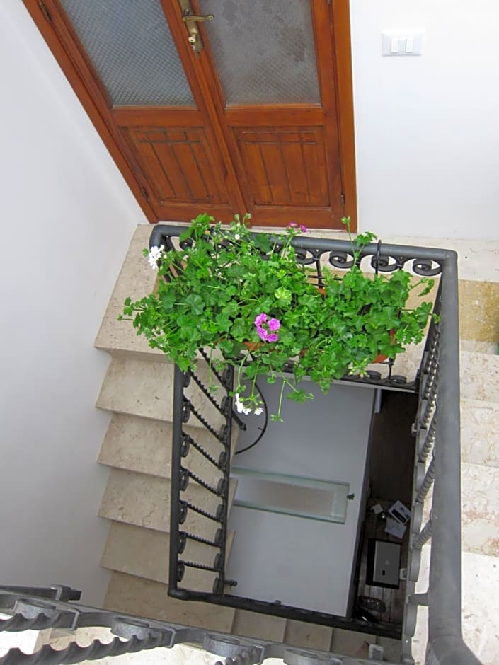 Area12 B&B – Trapani, CA