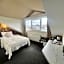 Grand Petit Hotel