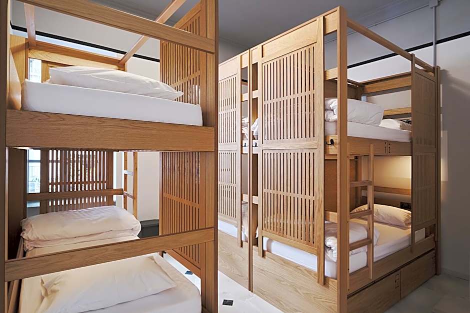 When in Athens Hostel