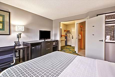 Full Size Bed - Disability Access