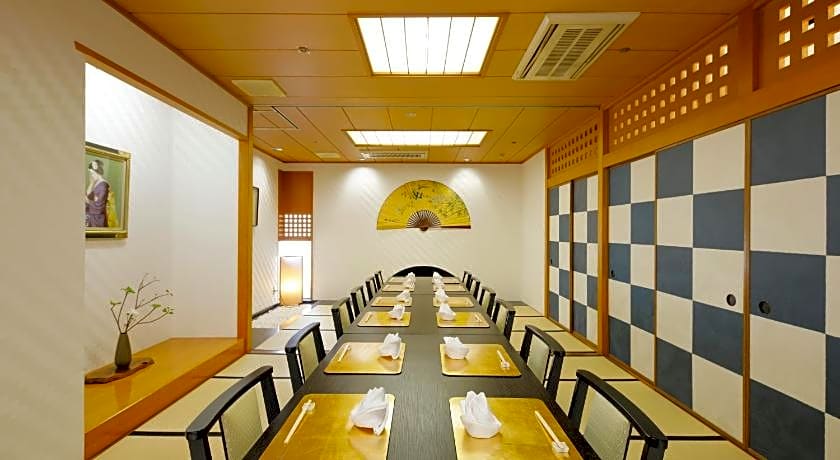 Kanazawa Hakuchoro Hotel Sanraku