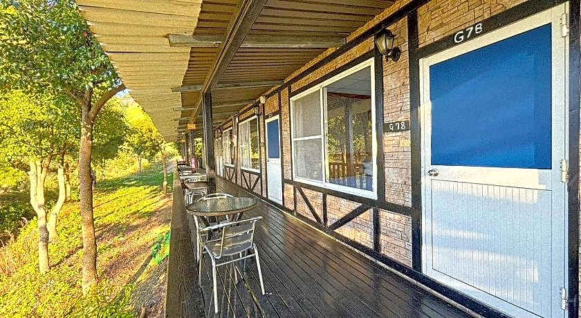 Zusin Shin Garden Hotel