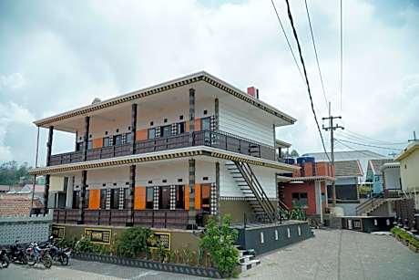 Parama Bromo Hotel
