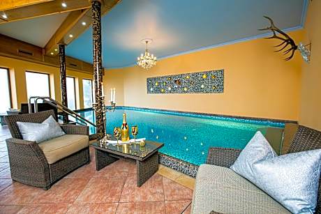 Deluxe Double Room with Bath