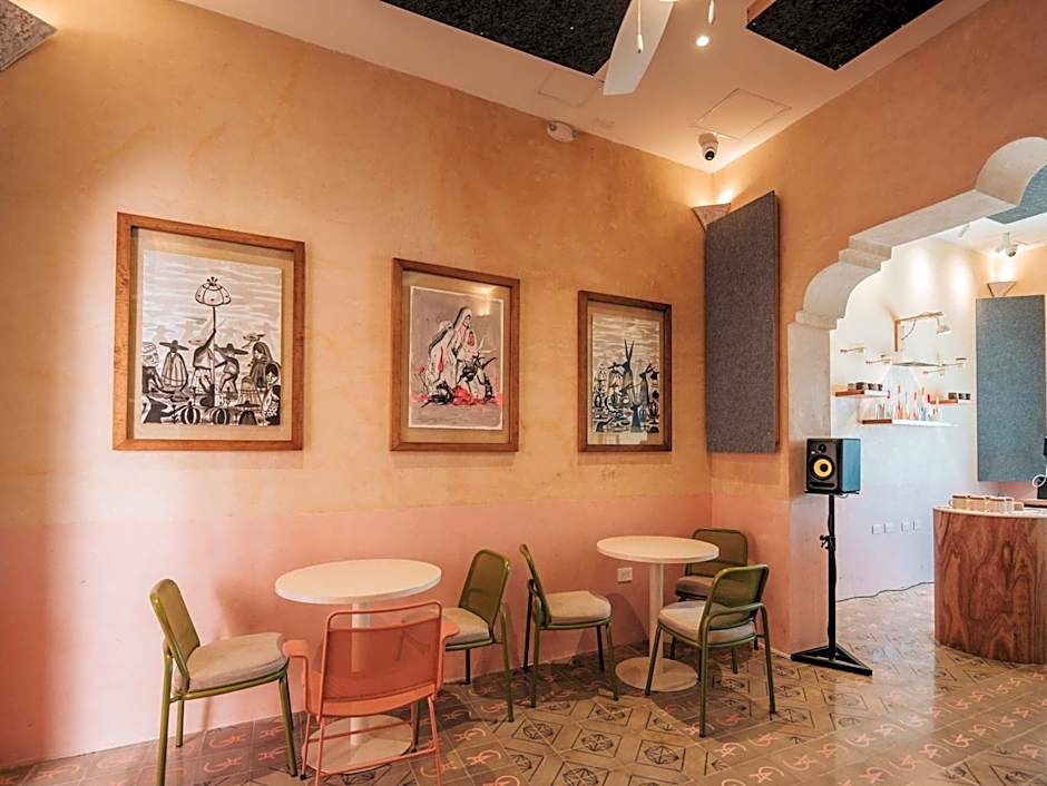 Casa Amate 61 Boutique Hostel