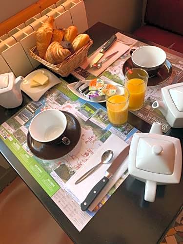 Hotel restaurant le 108