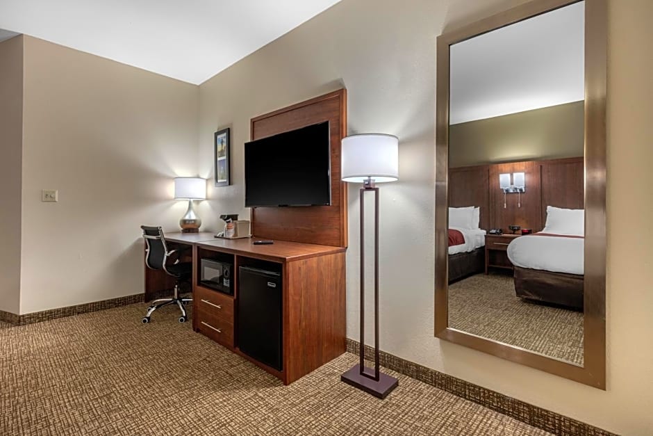 Comfort Inn & Suites Montgomery East Carmichael Rd