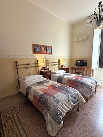 Triple Room with Private Bathroom