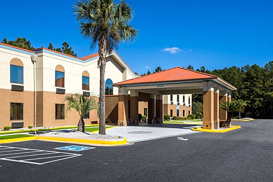 Clarion Pointe Hinesville near Fort Stewart