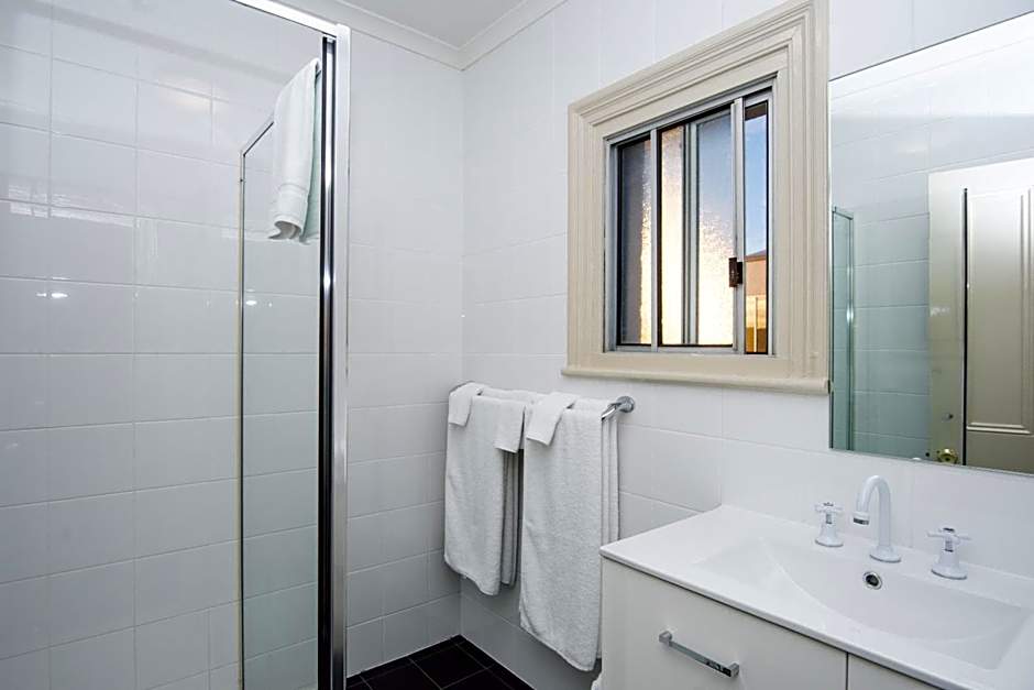 The Mile End Hotel