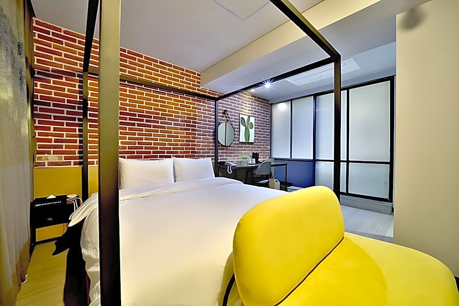 Busan Seomyeon Hound Hotel