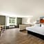 Spark by Hilton Freeport