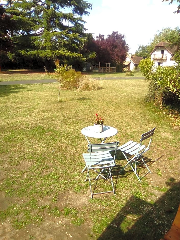 LES TONNEAUX DE L'EURE LOGEMENT INSOLITE