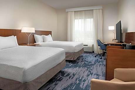 Queen Room with Two Queen Beds and Adapted Tub - Mobility and Hearing Accessible