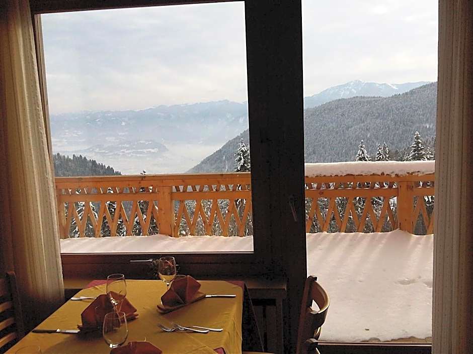 Albergo Croce d'Aune