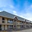 Econo Lodge Inn & Suites